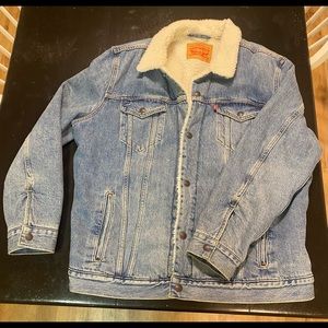 Mens XXL Levi Strauss & Co Sherpa lined Jean jacket